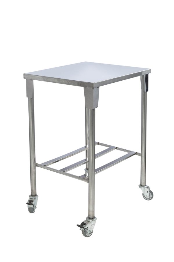Mesa inox com tubo redondo e estrado com rodas